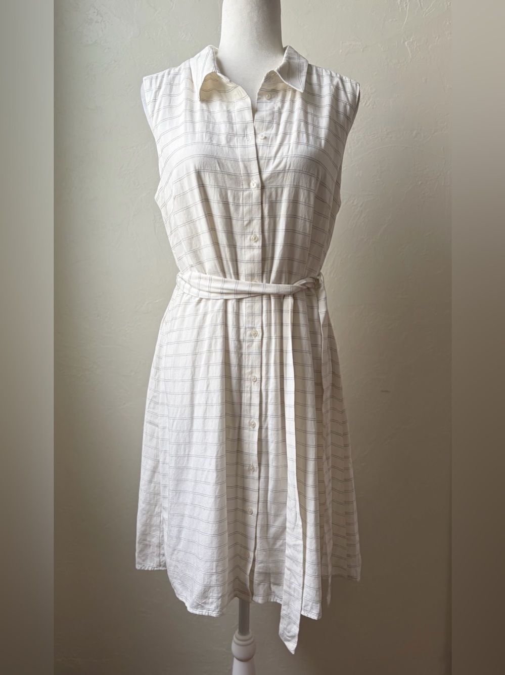 Adrianna Papell White Gray Striped Belted Shirt Dress Size 10